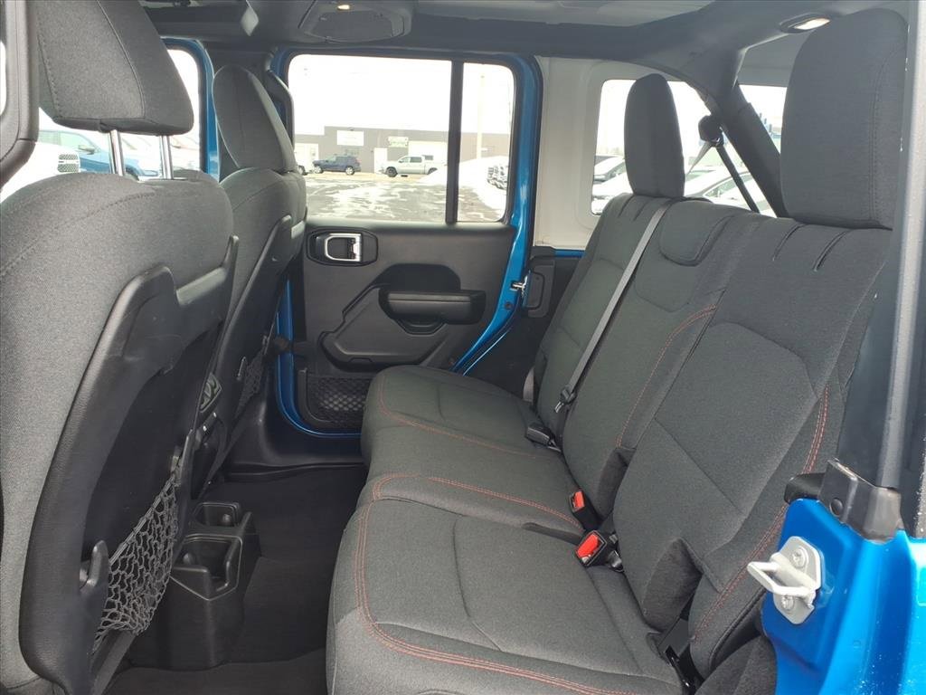 Used 2024 Jeep Wrangler Rubicon image 5