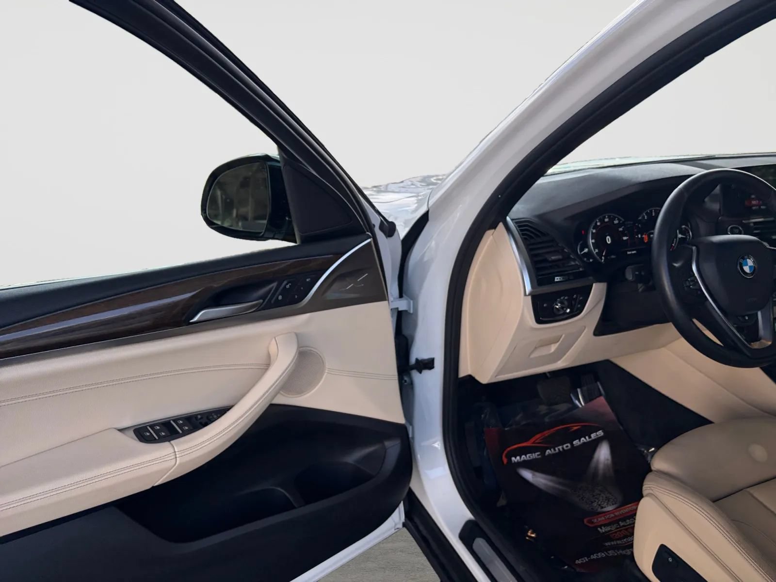 Used 2018 BMW X3 xDrive30i AWD/4WD image 11