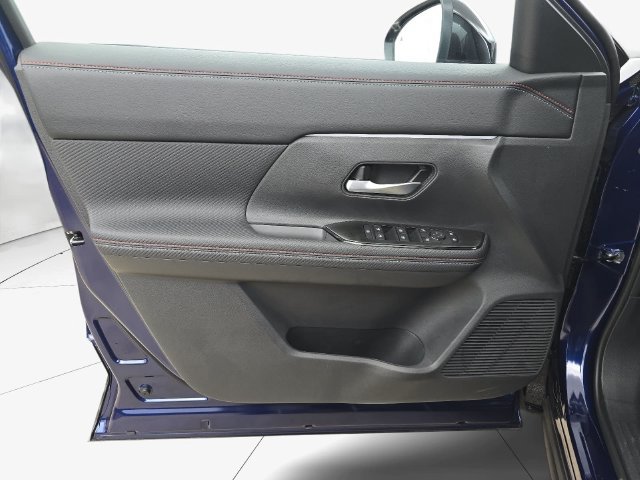 New 2027 Nissan Kicks SR w/ SR Premium Package FWD image 27