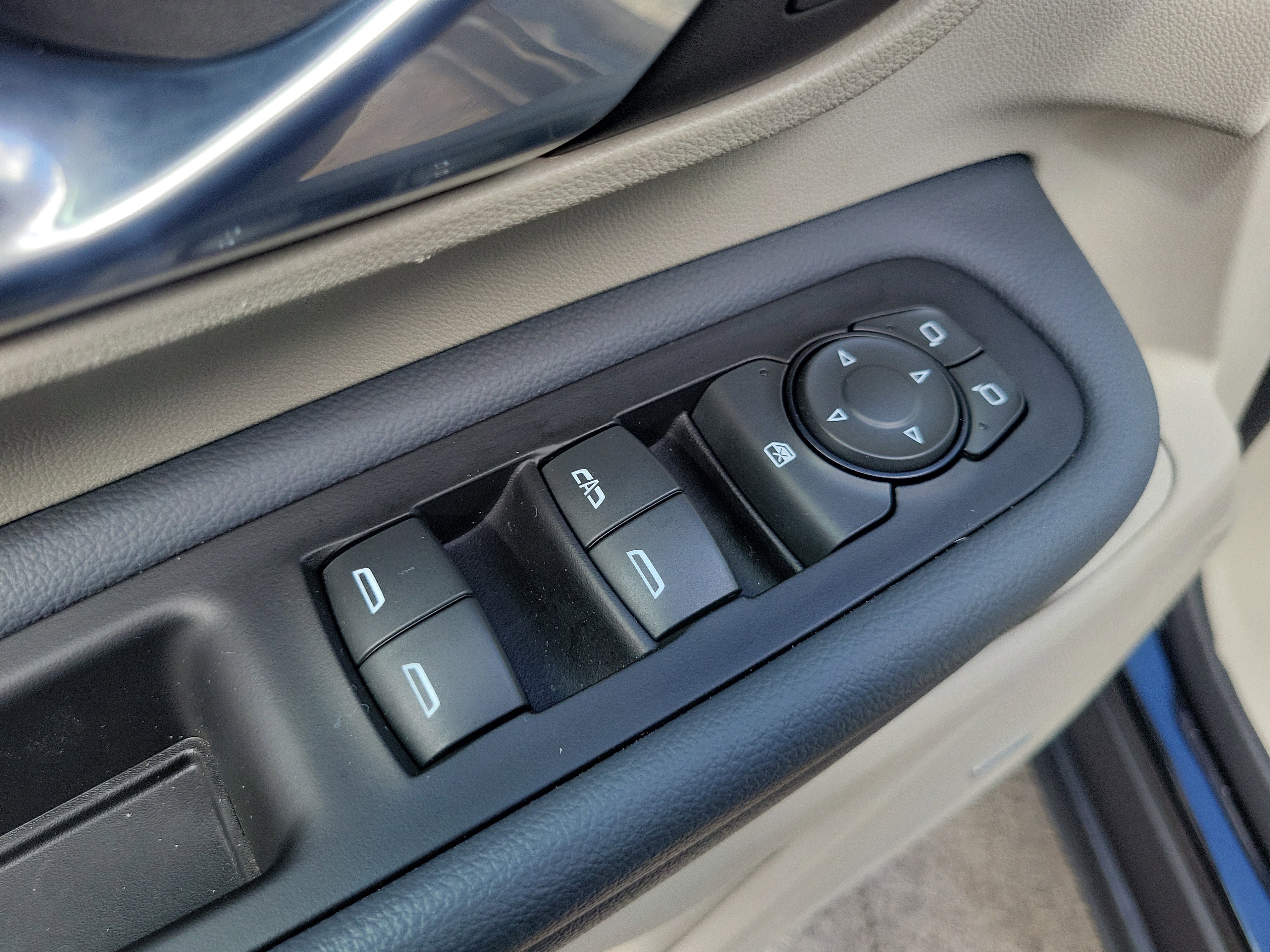 Used 2023 GMC Terrain Denali image 23