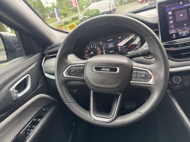 Used 2024 Jeep Compass Latitude AWD/4WD image 22