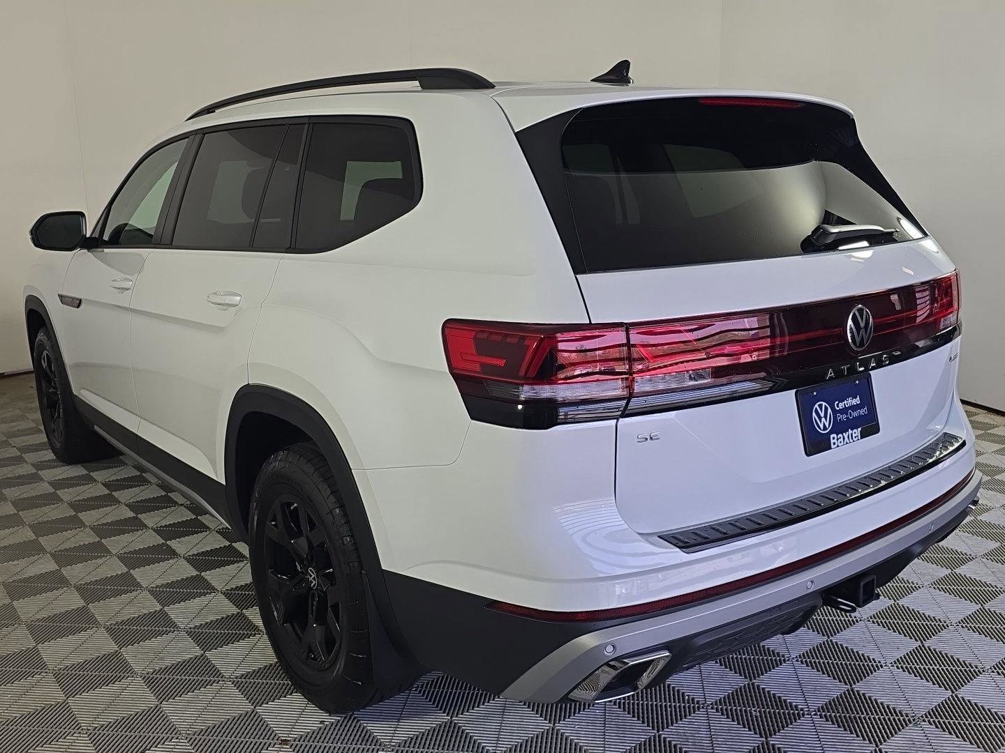 Used 2026 Volkswagen Atlas Peak Edition AWD/4WD image 12