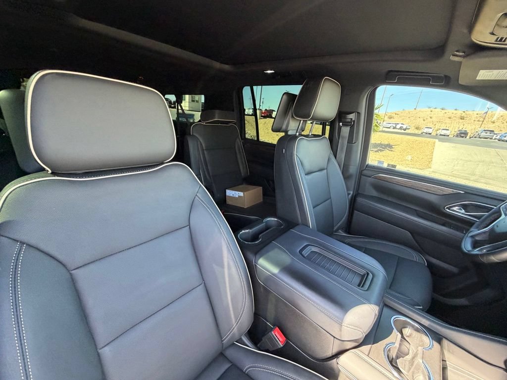 Certified 2023 Chevrolet Suburban Premier AWD/4WD image 16