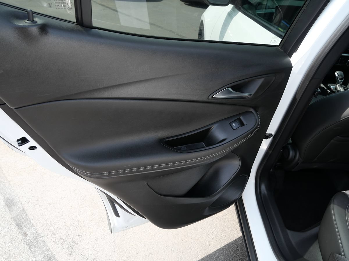 Used 2024 Buick Encore GX Preferred FWD image 18