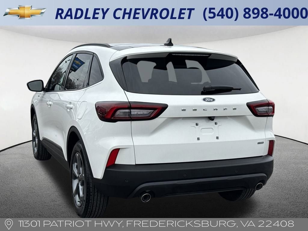 Used 2025 Ford Escape ST-Line w/ Equipment Group 301A image 18