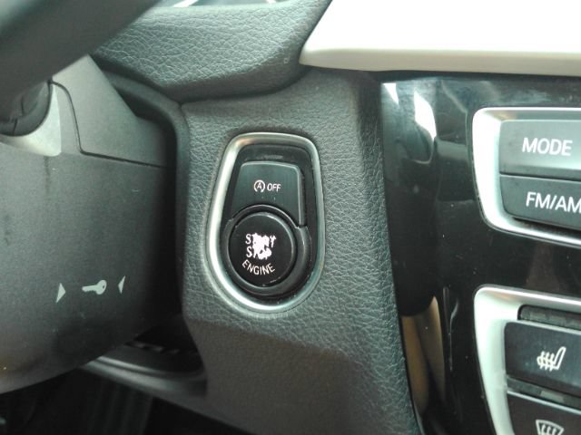 Used 2018 BMW 320i Sedan RWD image 37