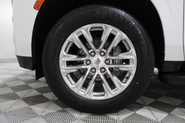 Used 2023 GMC Yukon XL SLT w/ SLT Luxury Package image 49