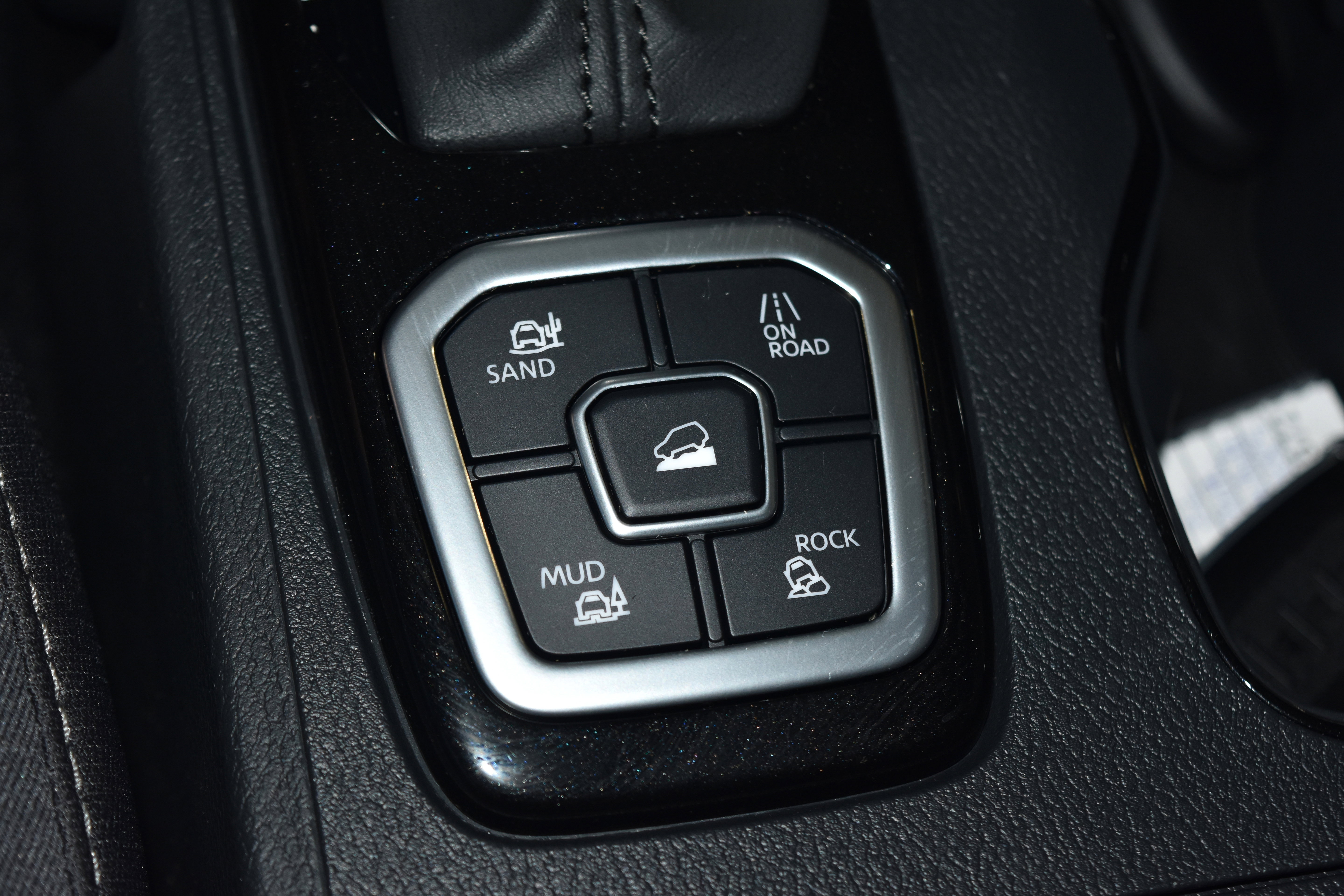 New 2026 Nissan Frontier SV w/ Tow Package image 14