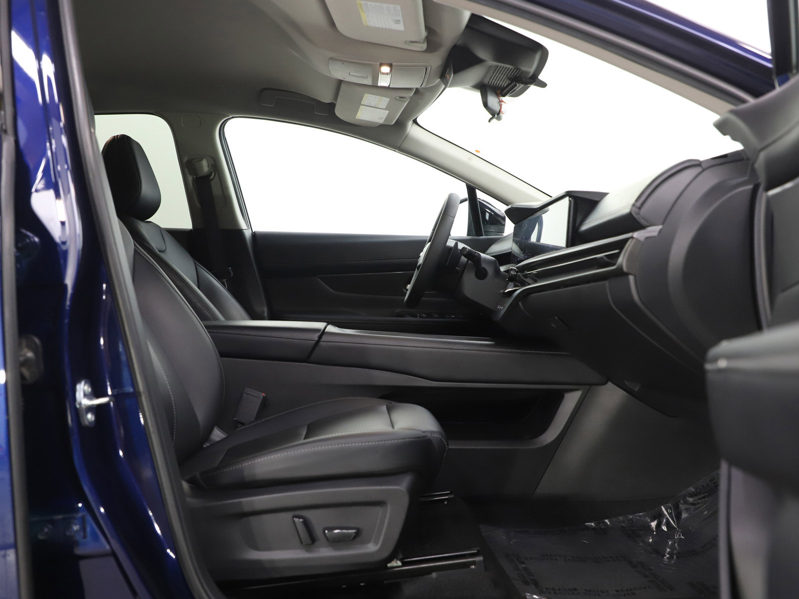 Used 2025 Nissan Murano SV image 11