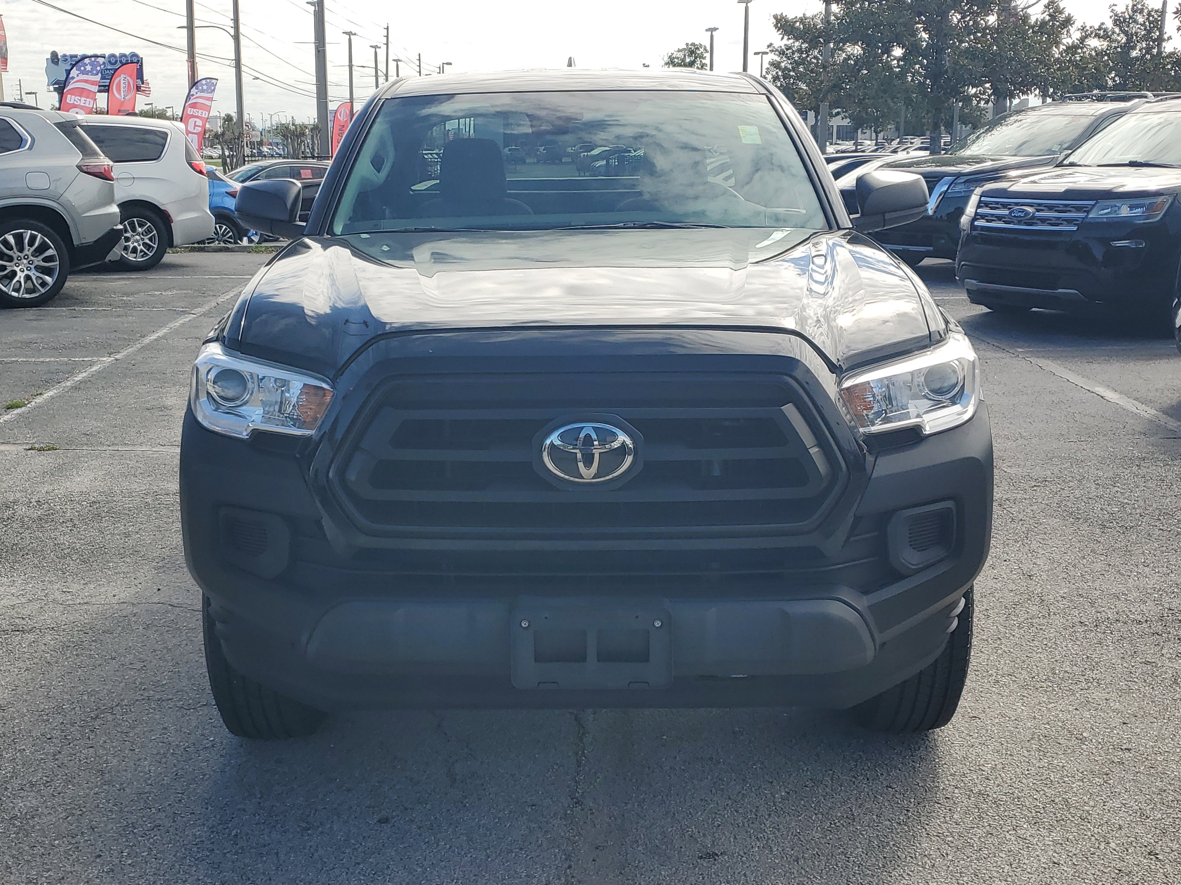 Used 2022 Toyota Tacoma SR image 2