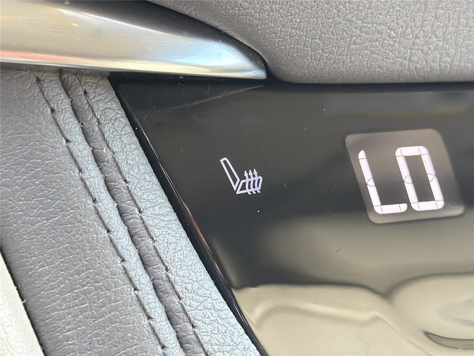 Used 2022 Cadillac XT5 Premium Luxury FWD image 32