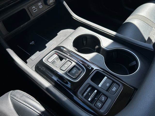 Used 2025 Honda Pilot Touring image 14