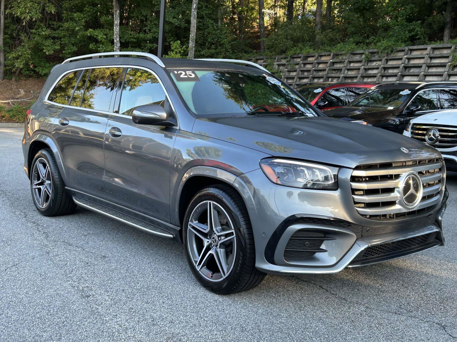 Certified 2025 Mercedes-Benz GLS 450 4MATIC w/ AMG Line Exterior image 4