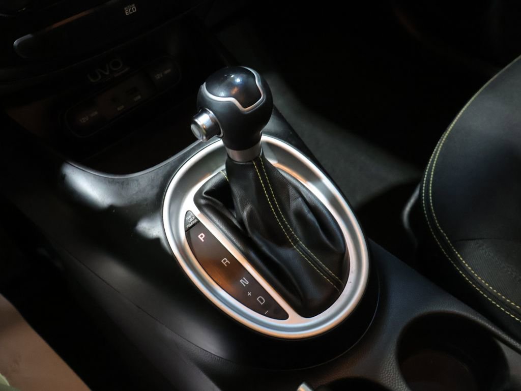 Used 2015 Kia Soul + image 27