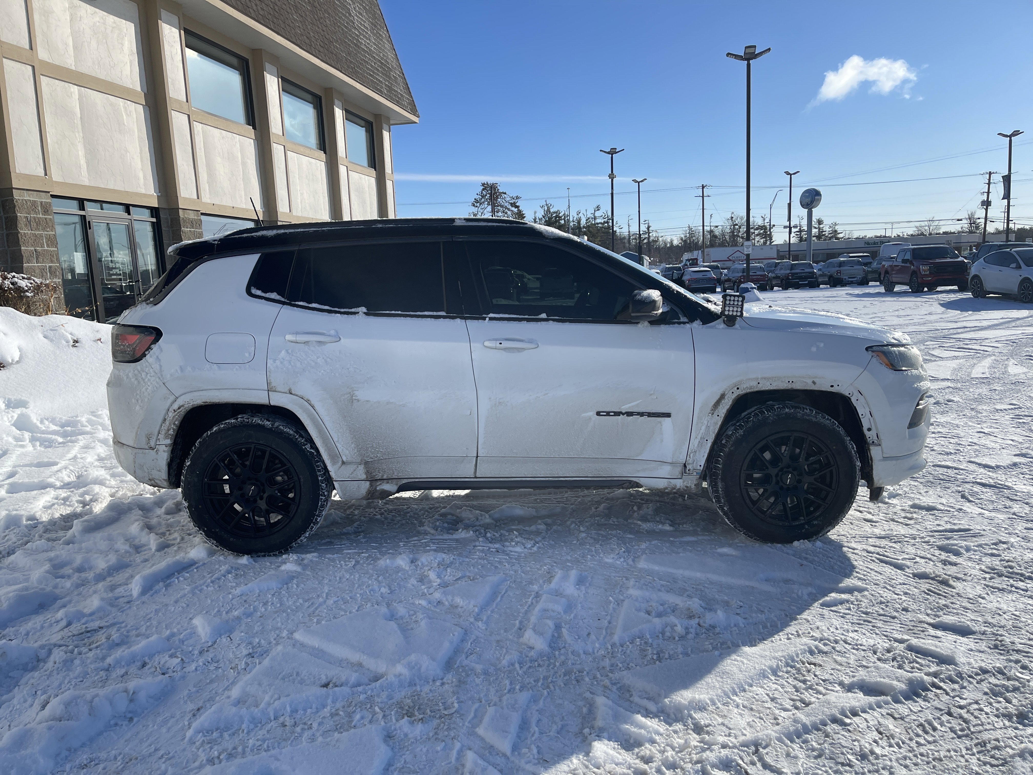 Used 2022 Jeep Compass High Altitude image 3