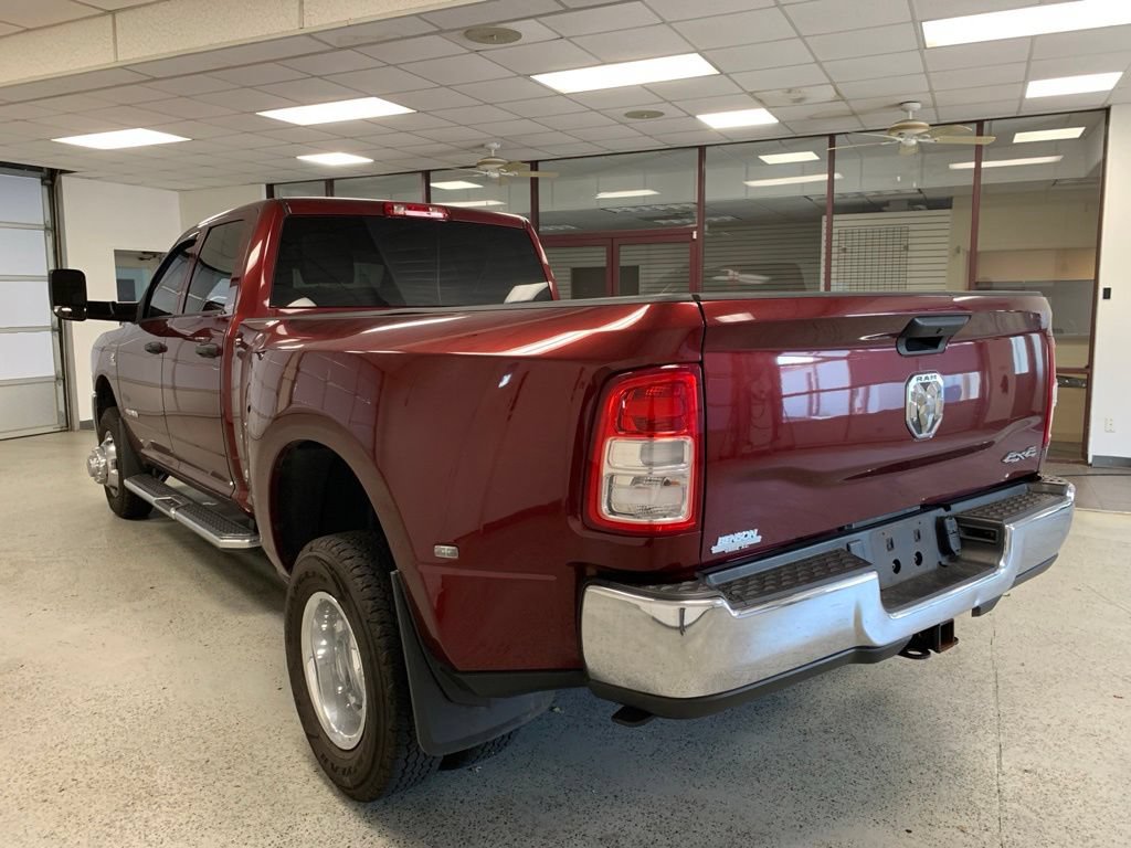 Used 2021 RAM 3500 Tradesman w/ Chrome Appearance Group AWD/4WD image 4