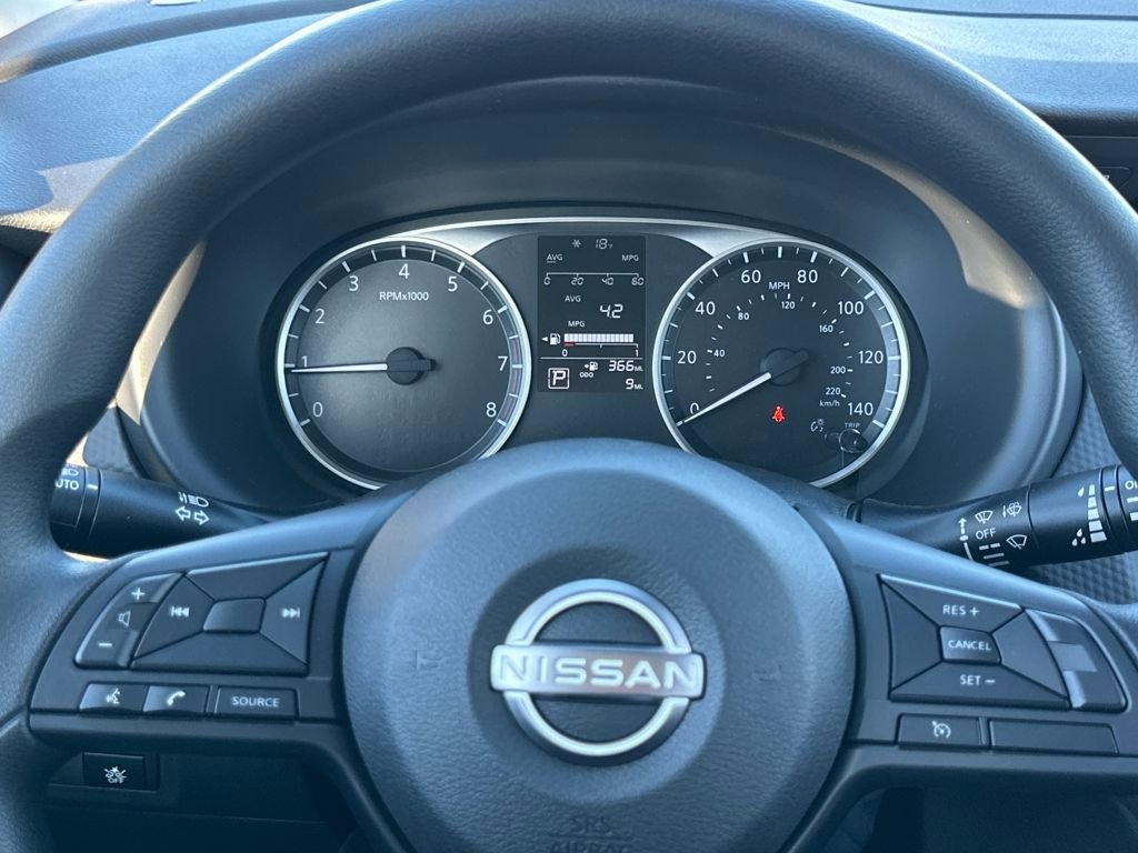 New 2025 Nissan Kicks Play S image 19