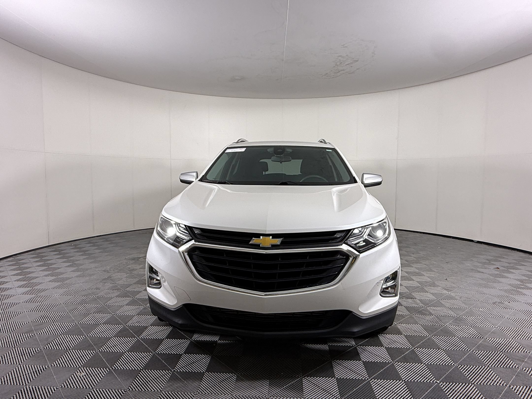 Used 2020 Chevrolet Equinox LT FWD image 6