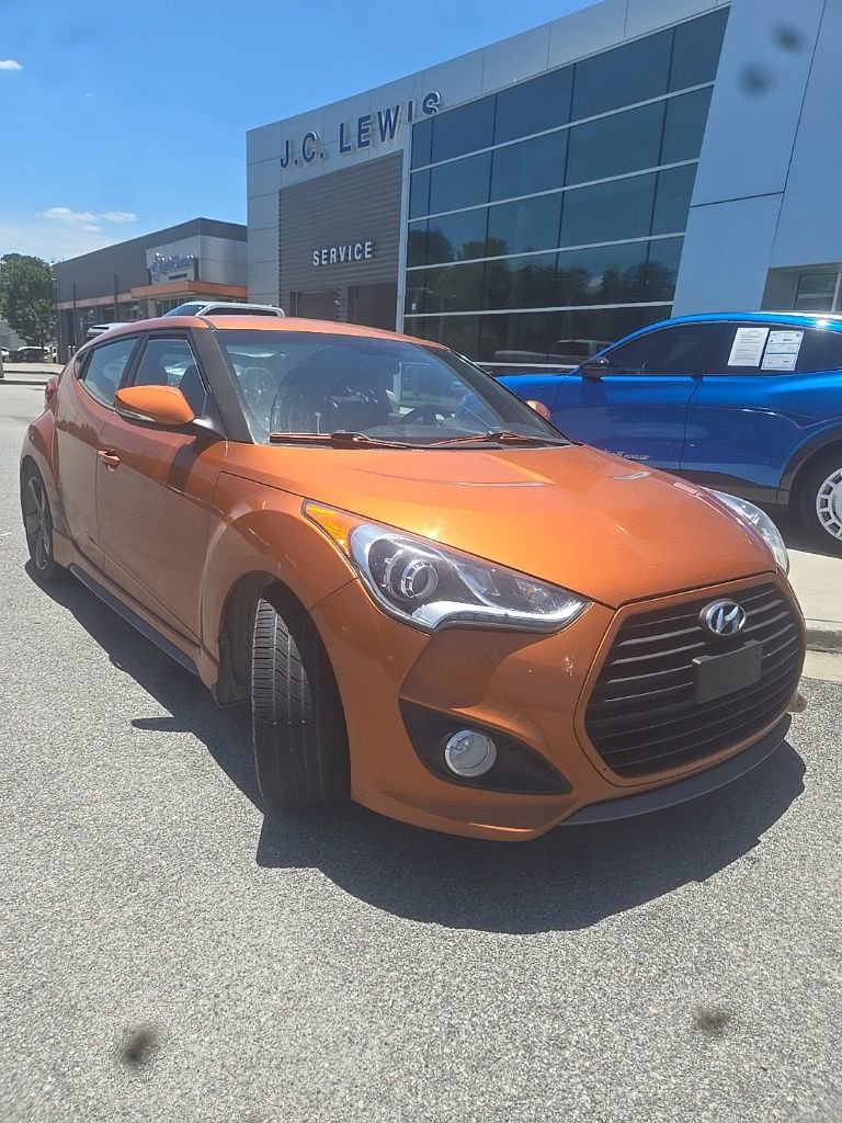 Used 2015 Hyundai Veloster Turbo FWD image 1