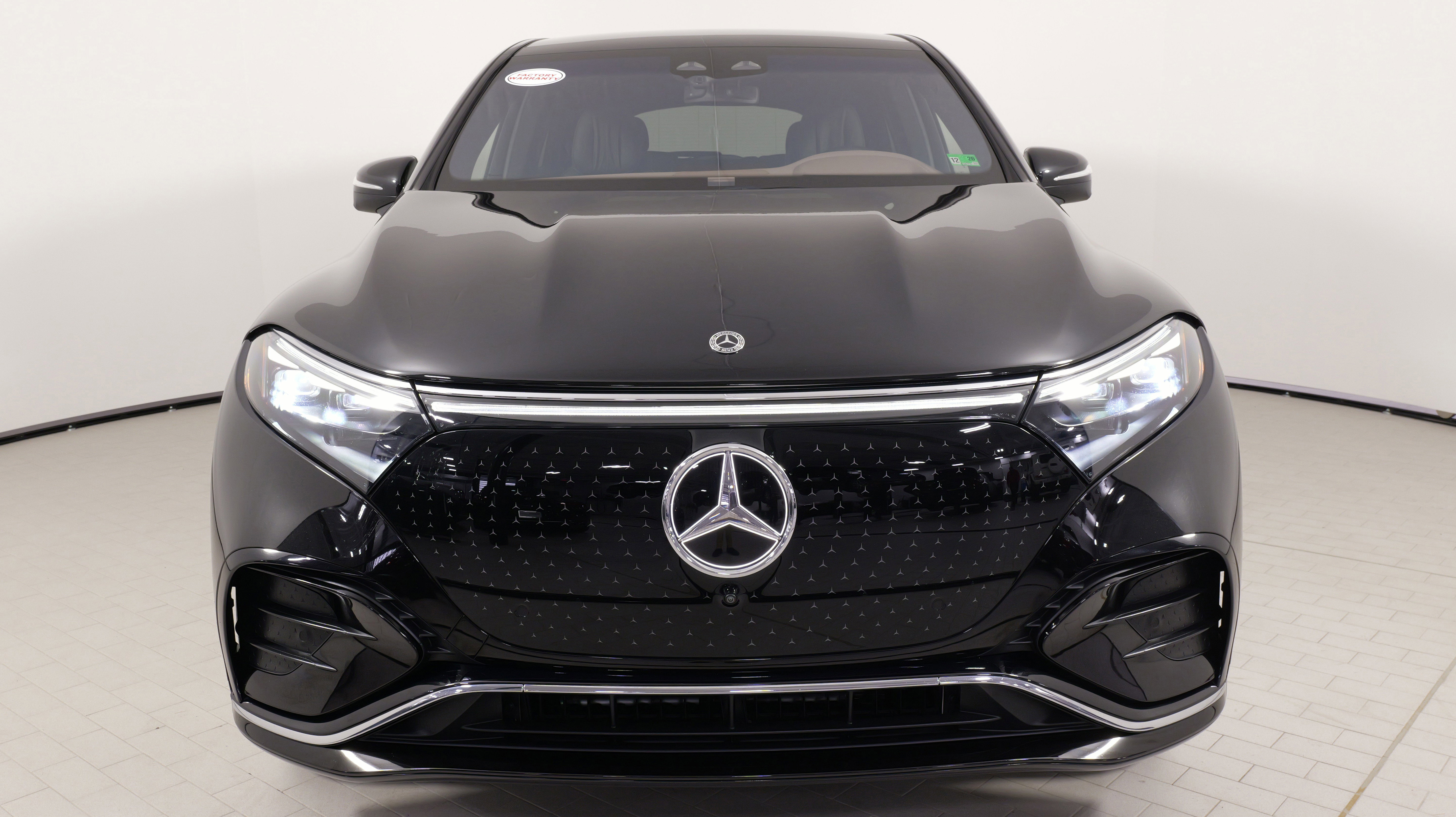 Used 2023 Mercedes-Benz EQS 580 4MATIC SUV image 5