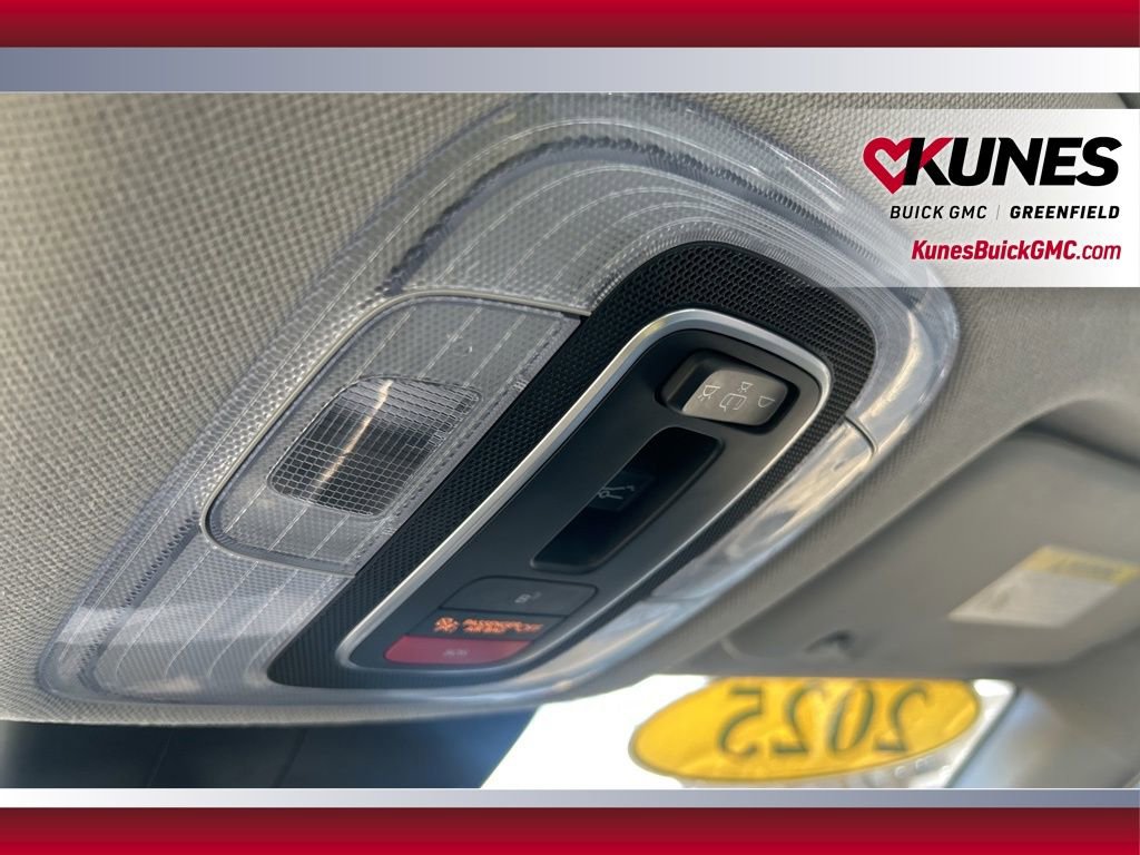 Used 2025 Hyundai Elantra Limited FWD image 20