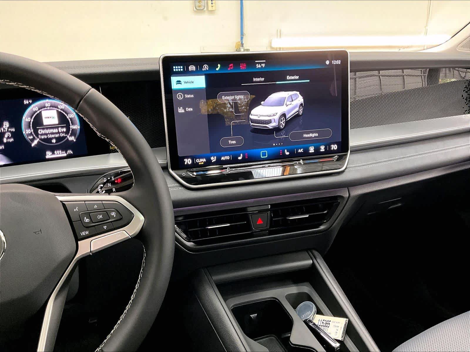 New 2026 Volkswagen Tiguan SE AWD/4WD image 7