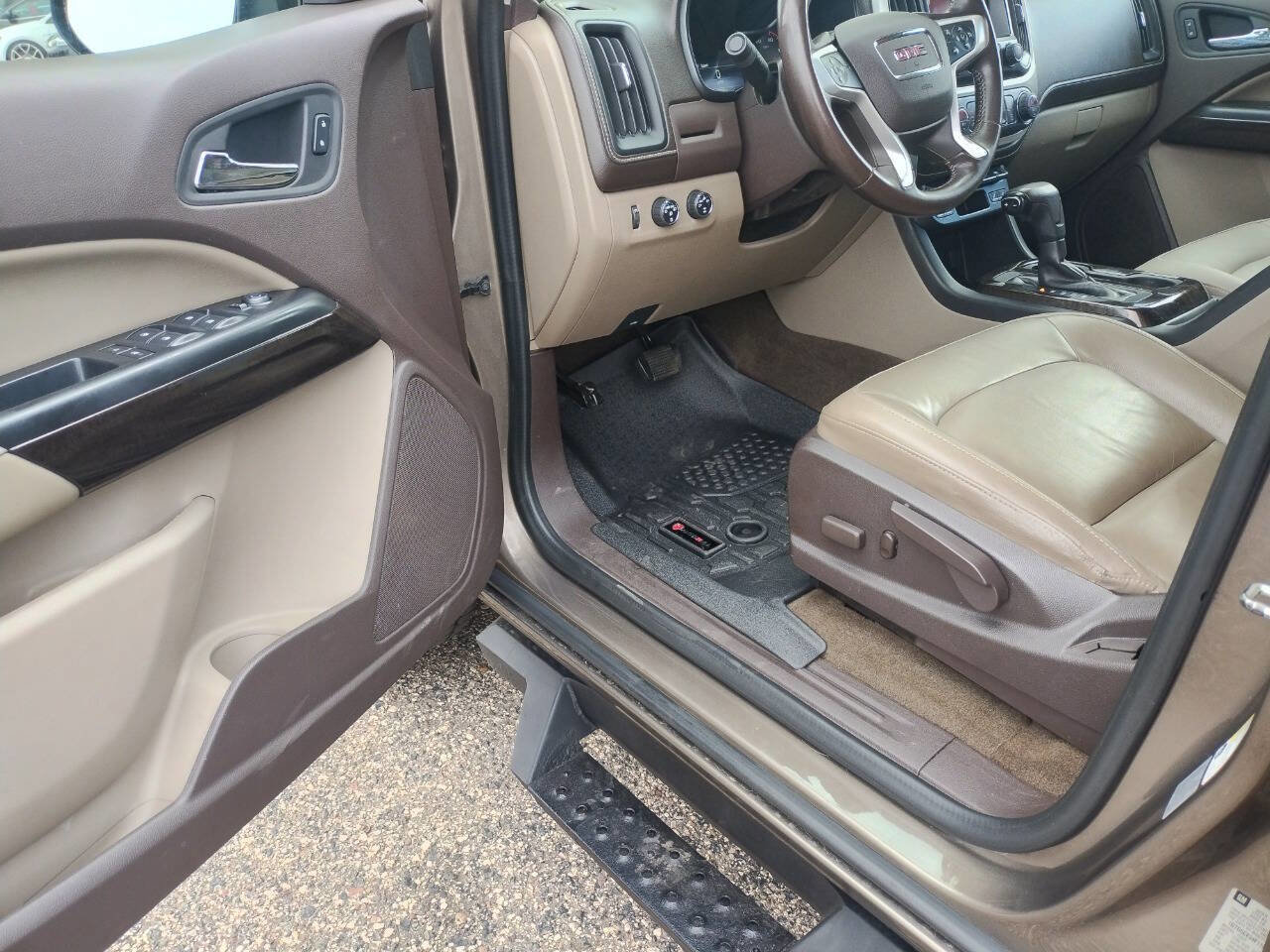 Used 2015 GMC Canyon SLT AWD/4WD image 3