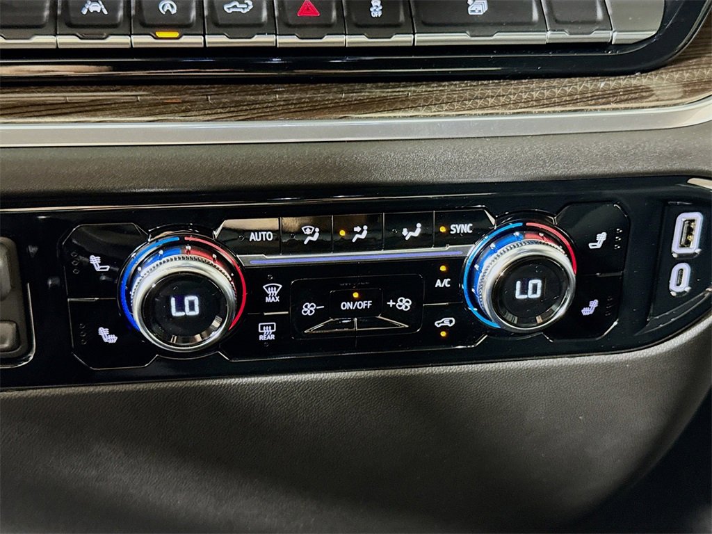 New 2026 GMC Sierra 1500 Elevation image 10