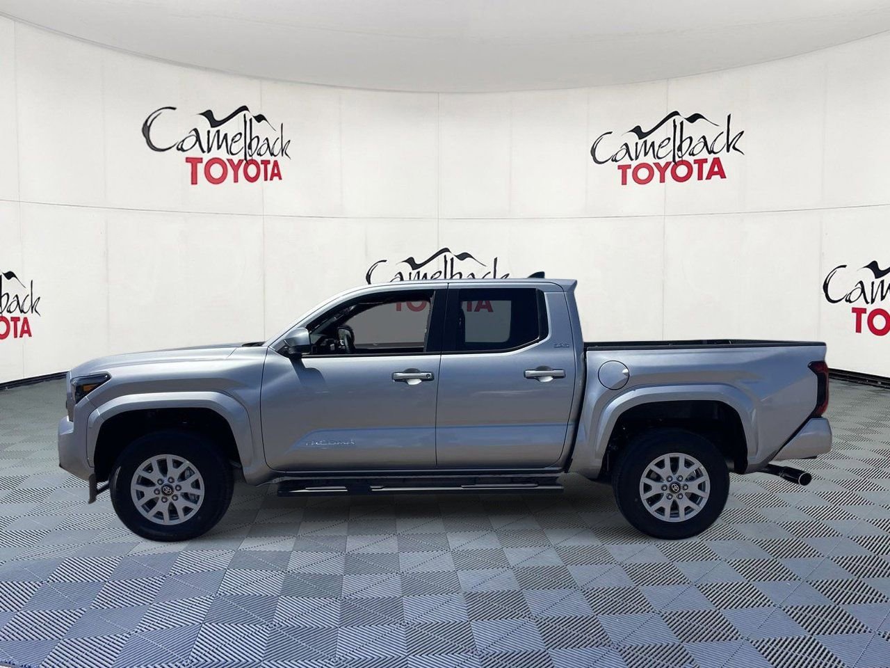 New 2026 Toyota Tacoma SR5 AWD/4WD image 4
