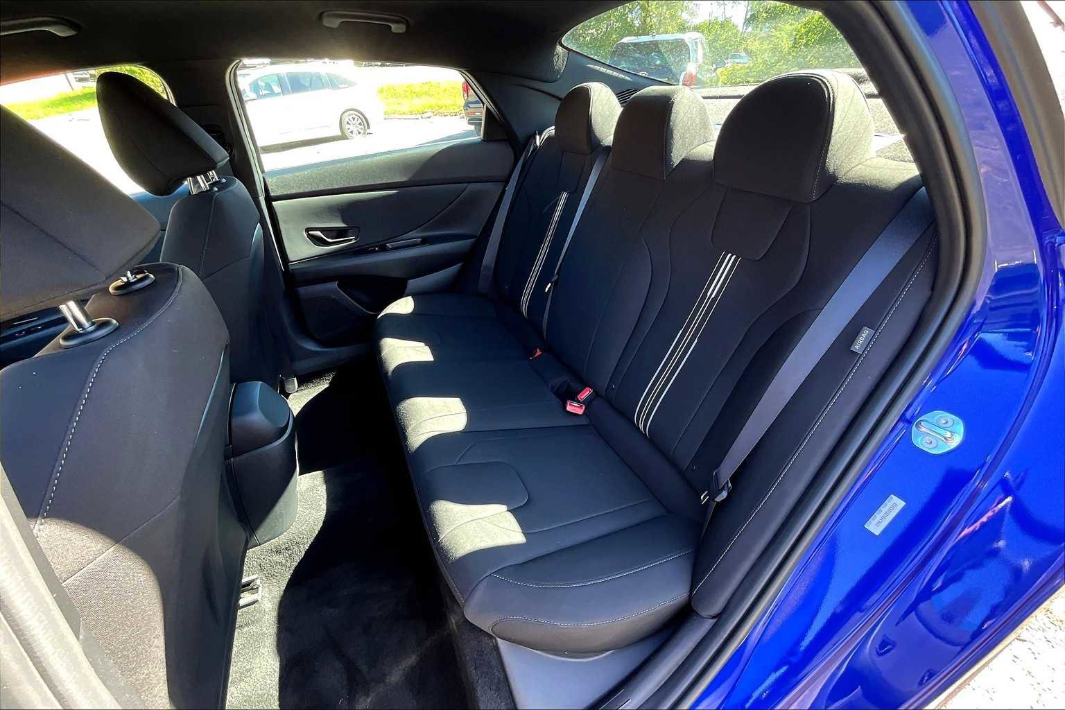 Used 2025 Hyundai Elantra Sport image 19