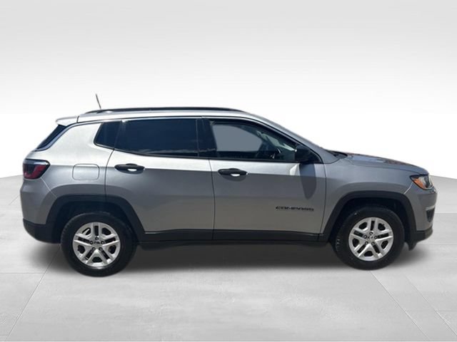 Used 2021 Jeep Compass Sport w/ Cold Weather Group FWD image 2