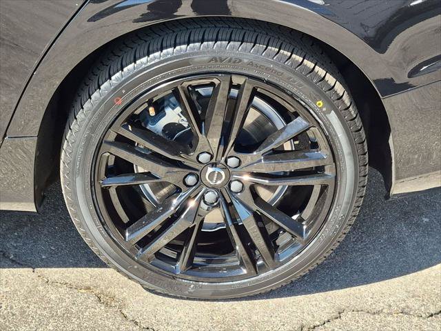 Used 2024 Volvo S60 T8 Plus w/ Climate Package AWD/4WD image 9
