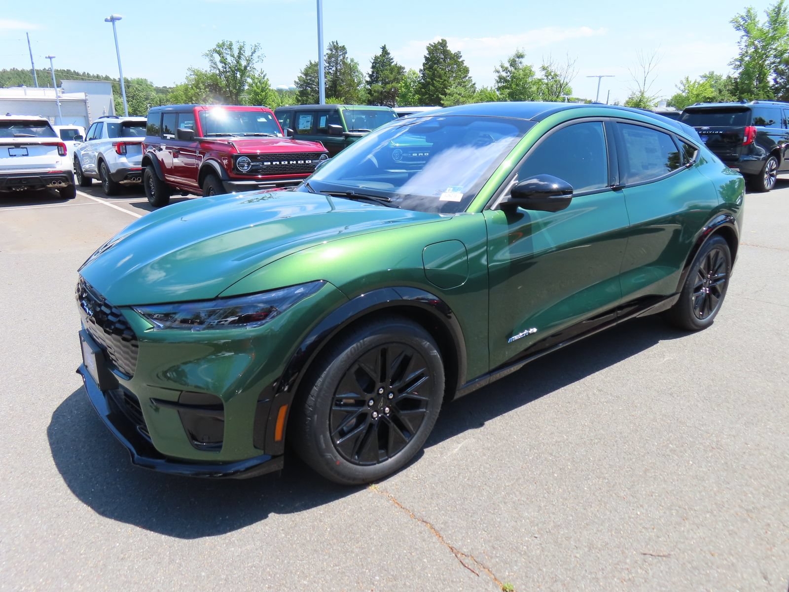 New 2026 Ford Mustang Mach-E Premium w/ Sport Appearance Package AWD/4WD image 3