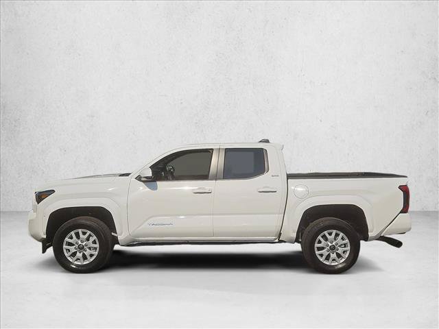 Used 2025 Toyota Tacoma SR5 AWD/4WD image 9