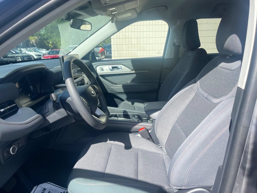 Used 2026 Ford Explorer Active RWD image 12
