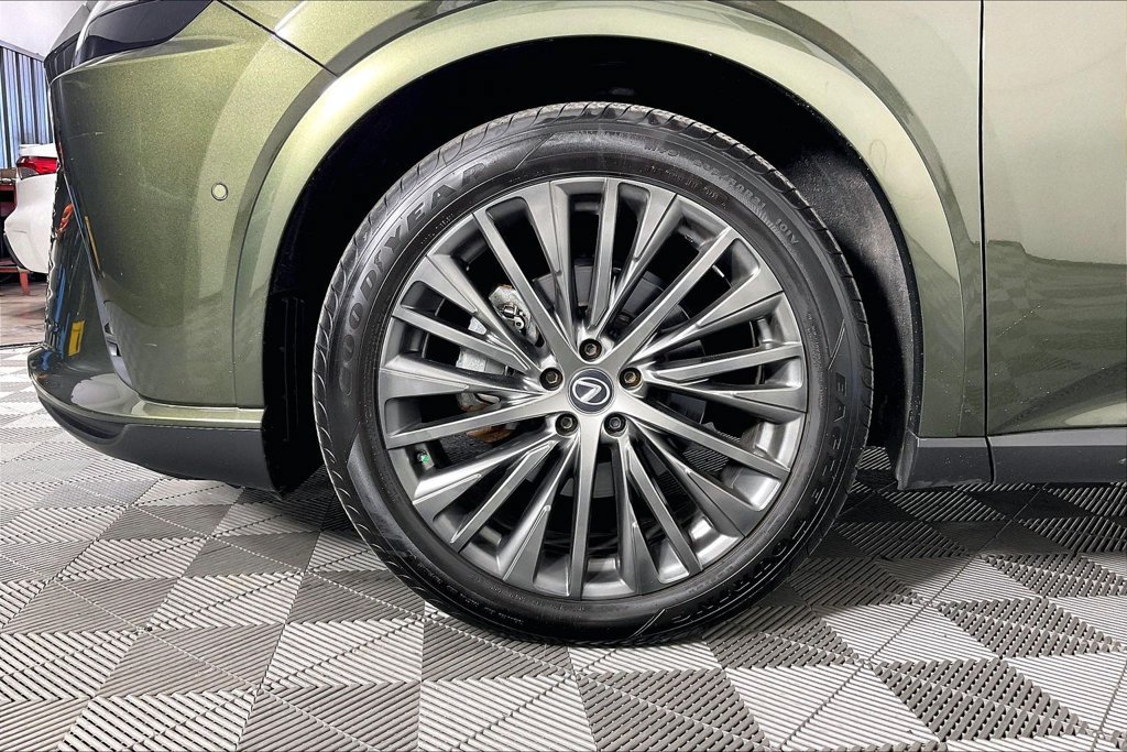 Used 2023 Lexus RX 350 AWD w/ Accessory Package image 10