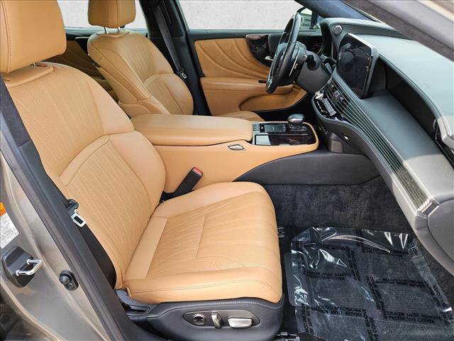 Used 2022 Lexus LS 500 image 22