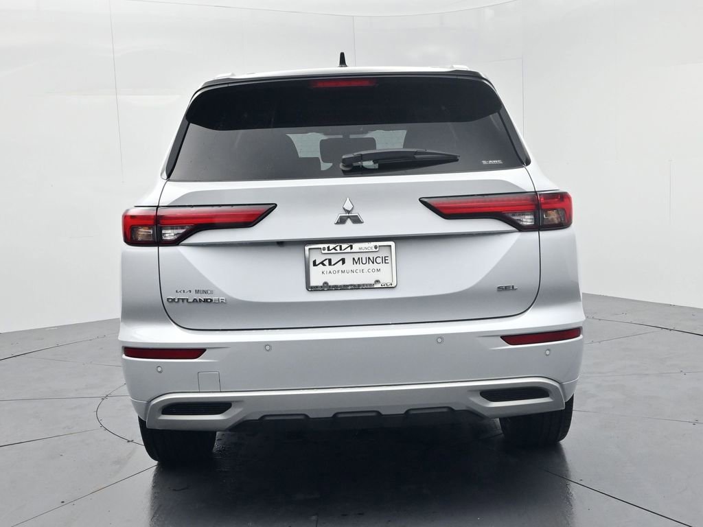 Used 2023 Mitsubishi Outlander SEL 40th Anniversary image 7