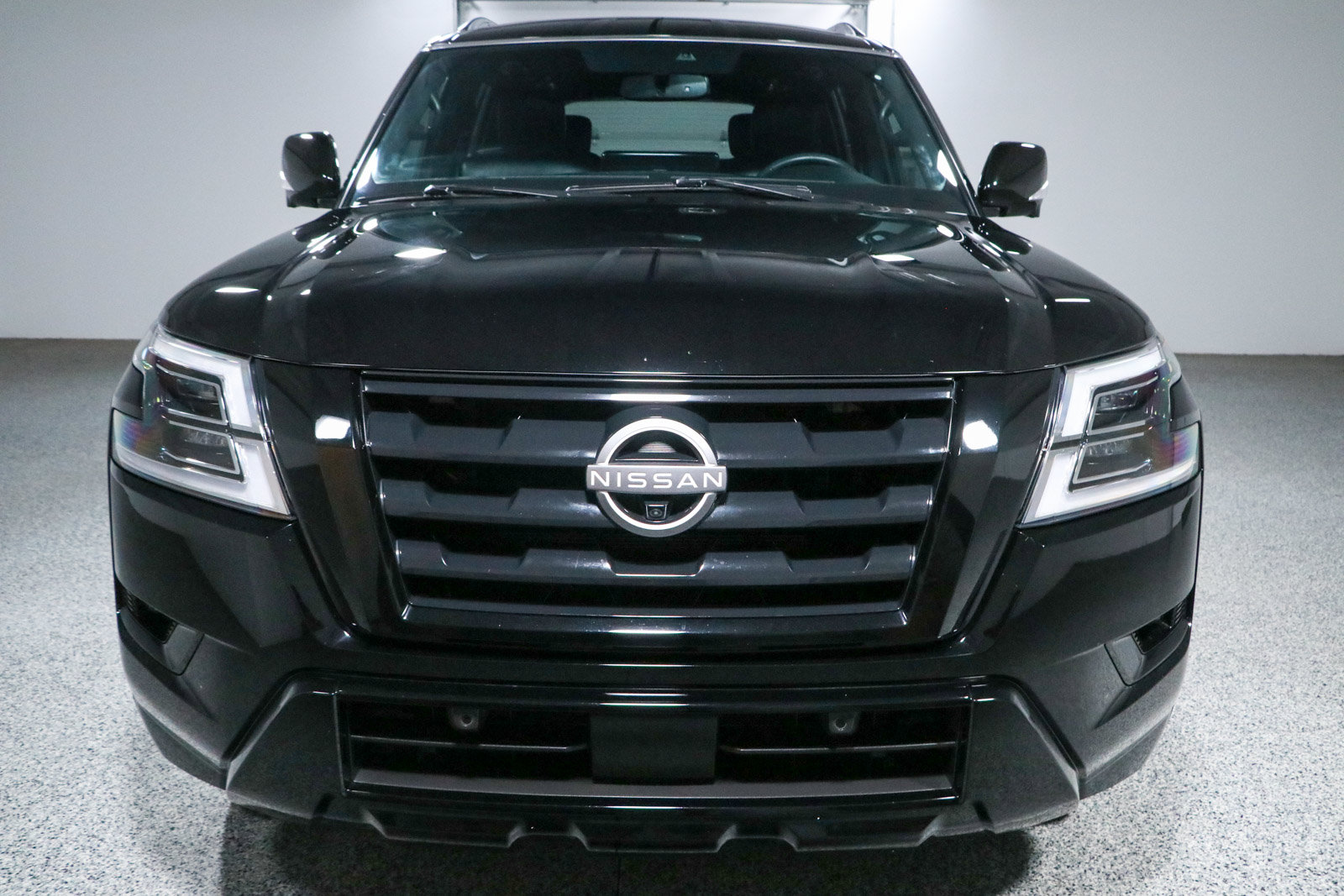 Used 2023 Nissan Armada SL w/ Midnight Edition Package AWD/4WD image 4