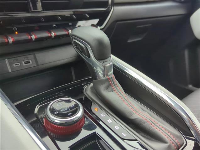 Used 2024 GMC Canyon AT4X w/ AT4X AEV Edition image 13