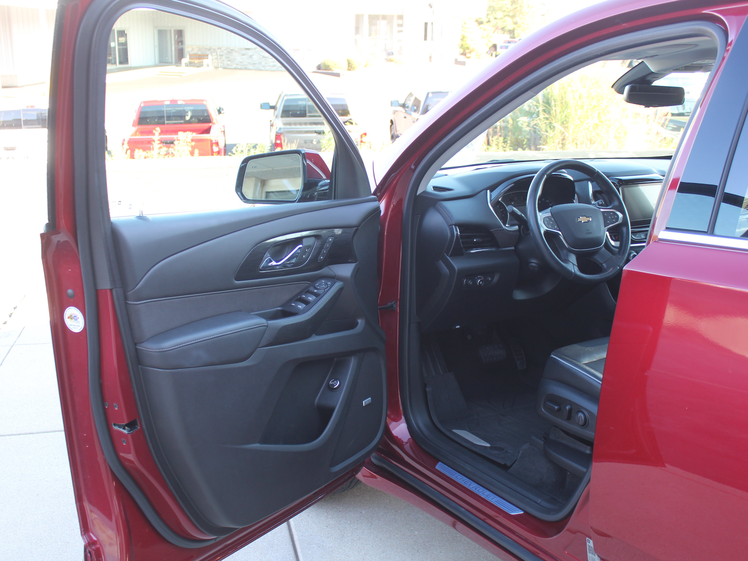 Used 2020 Chevrolet Traverse High Country FWD image 11