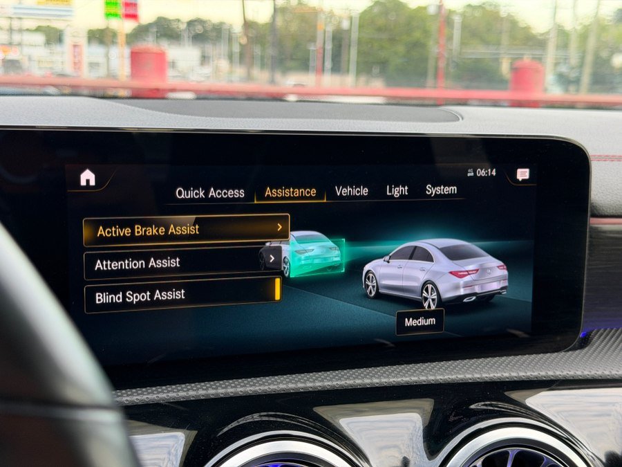 Used 2023 Mercedes-Benz CLA 250 4MATIC image 60