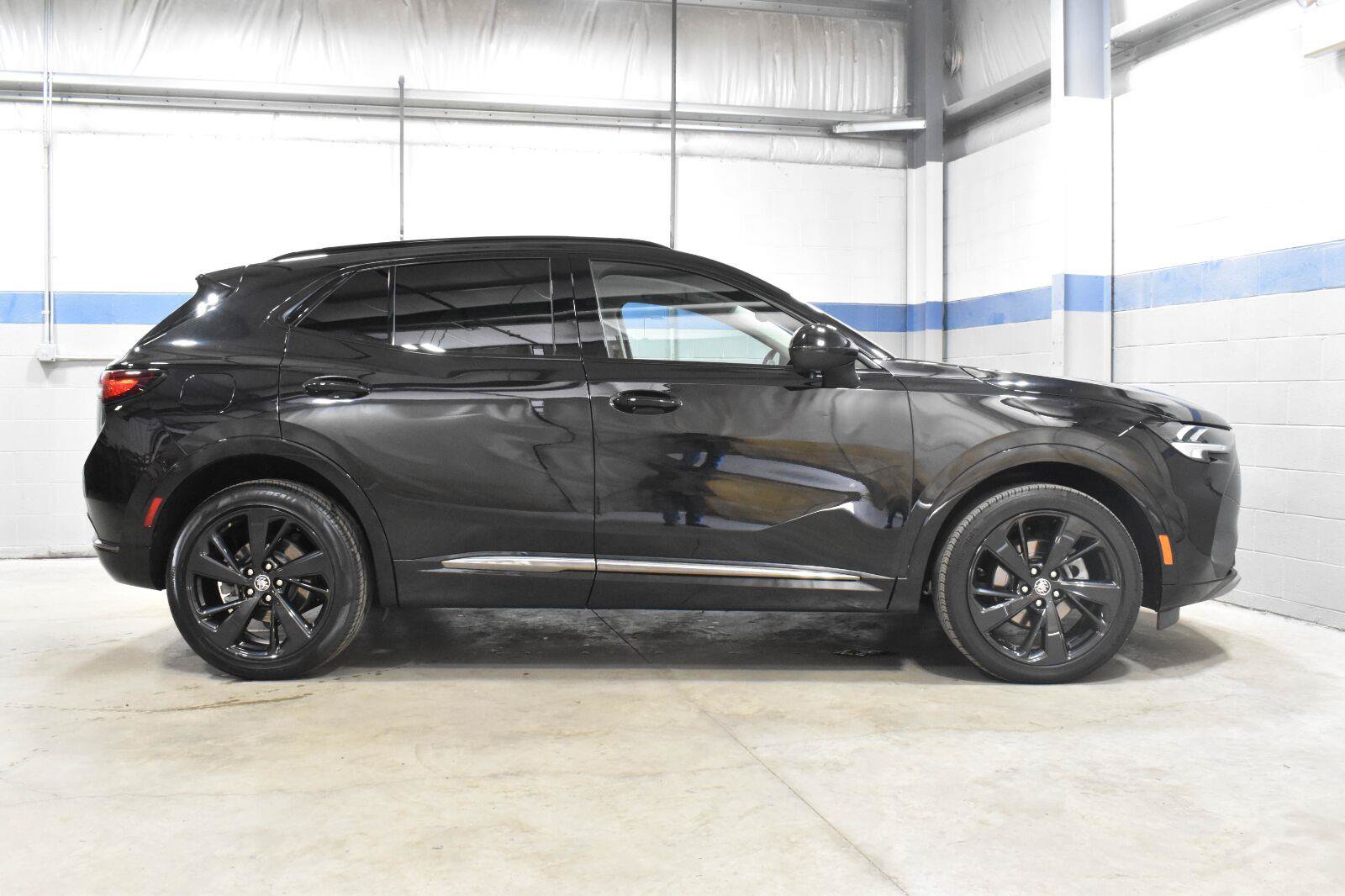 Used 2023 Buick Envision Essence w/ Sport Touring Package AWD/4WD image 29