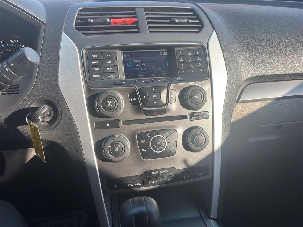 Used 2015 Ford Explorer Base image 24