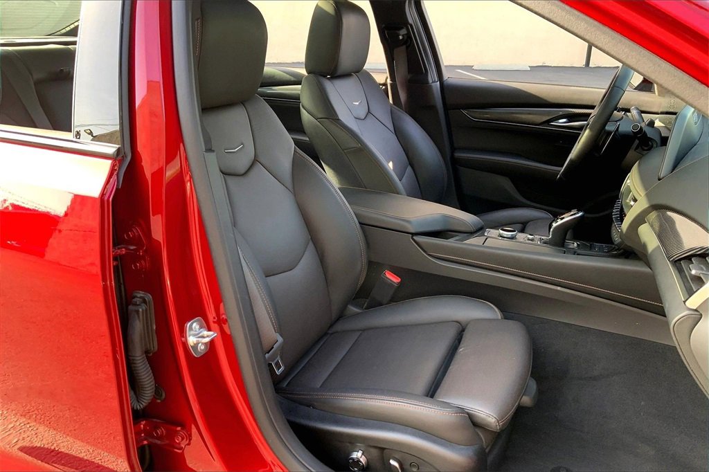 Used 2025 Cadillac CT5 Sport image 9