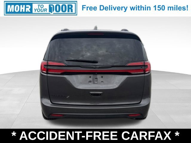 Used 2021 Chrysler Pacifica Touring-L w/ Premium & Safety Sphere Group FWD image 4