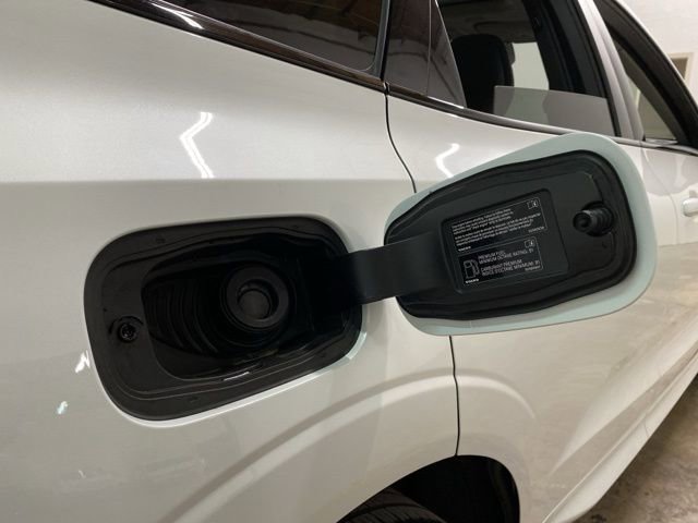 Used 2025 Volvo XC60 B5 Core image 88