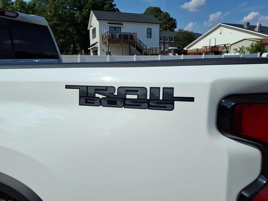 New 2026 Chevrolet Silverado 2500 LTZ w/ LTZ Plus Package AWD/4WD image 11