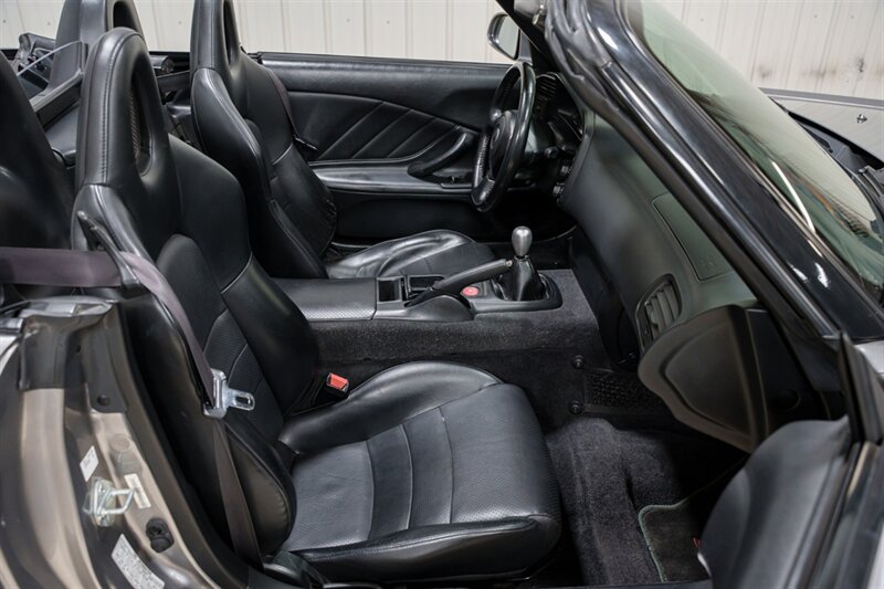 Used 2000 Honda S2000 image 28