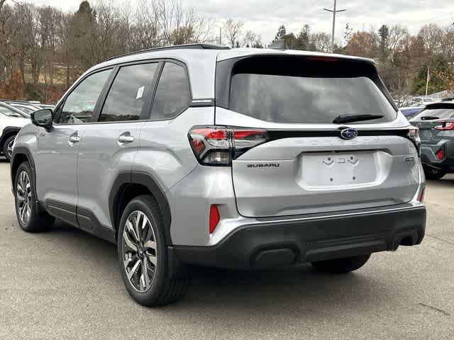 Certified 2025 Subaru Forester Touring AWD/4WD image 33
